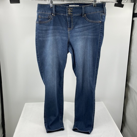 torrid Denim - Torrid blue stretch Skinny jegging Jeans Size 18 Regular